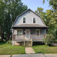 featured image of 925 Mather St