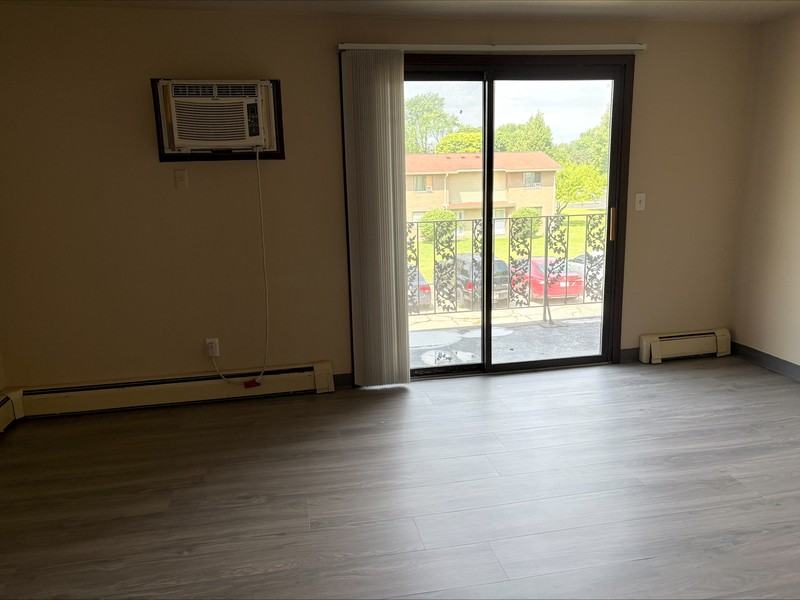 509 Spinnaker Ln - Photo 5 of 6