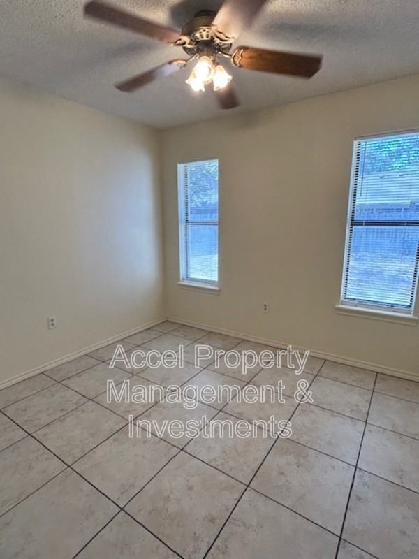 2009 Martin Ave - Photo 6 of 19