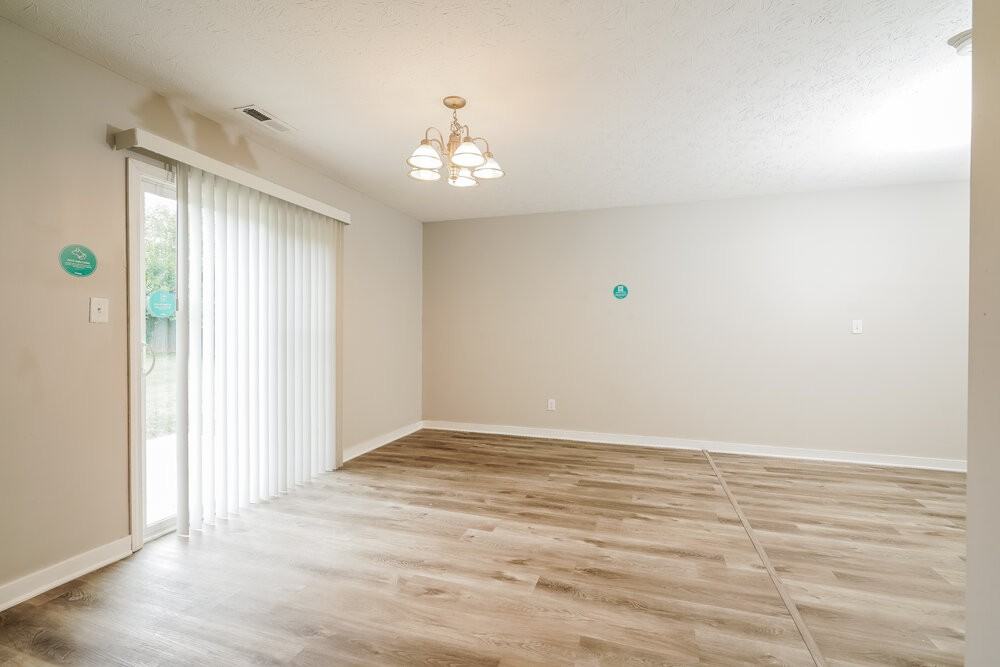 524 Grassy Bend Dr - Photo 7 of 20