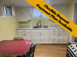 featured image of 557 1/2 N 8th St