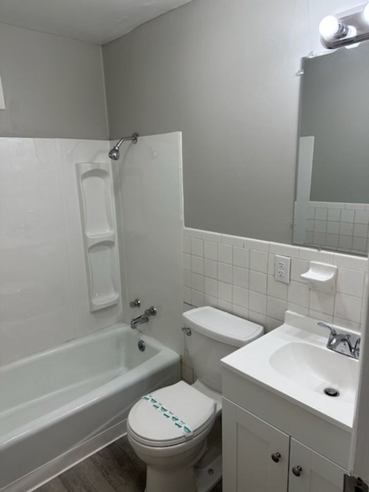 Oakview Park Apartments ***SUMMER MOVE IN SPECIAL - Photo 5 of 5
