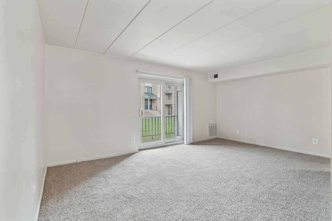 275 Glen Riddle Road - Photo 5 of 25