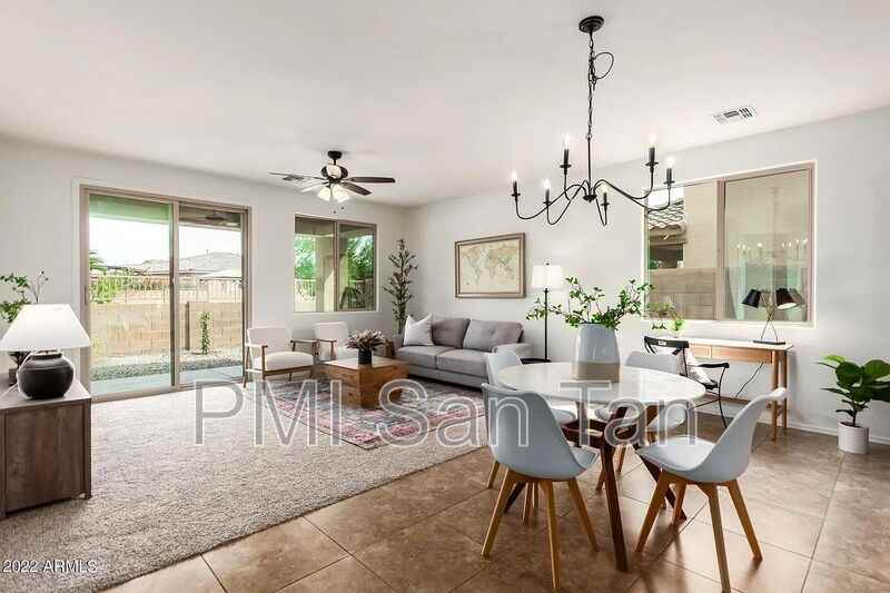 23797 S 213th St - Photo 5 of 11