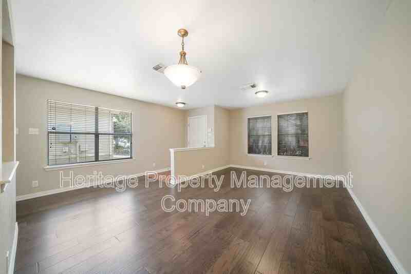 136 Longhorn Way - Photo 4 of 32