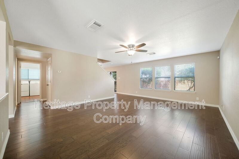 136 Longhorn Way - Photo 6 of 32