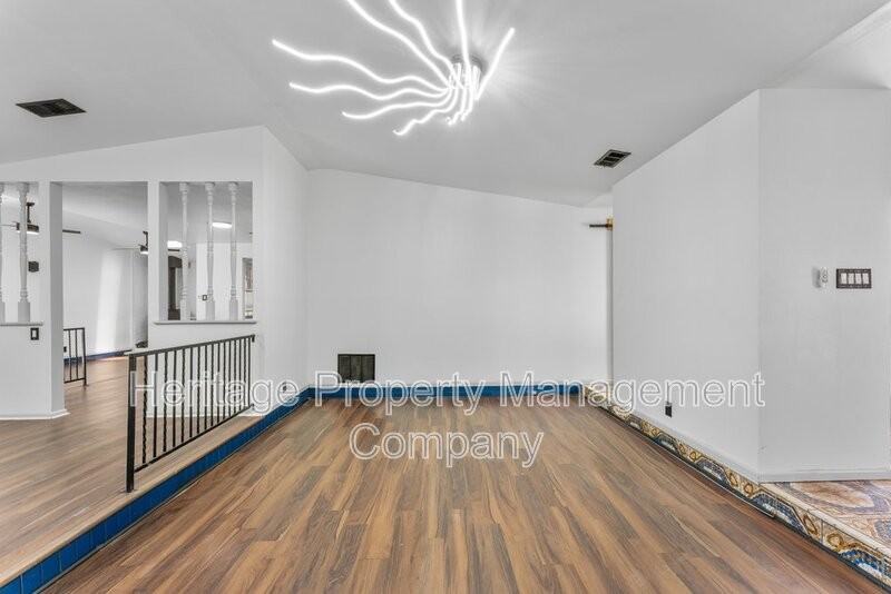 2526 Town Briar St - Photo 7 of 38