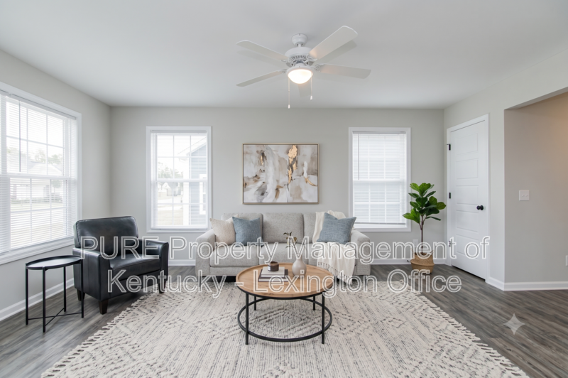 3054 Ransom Way - Photo 3 of 23