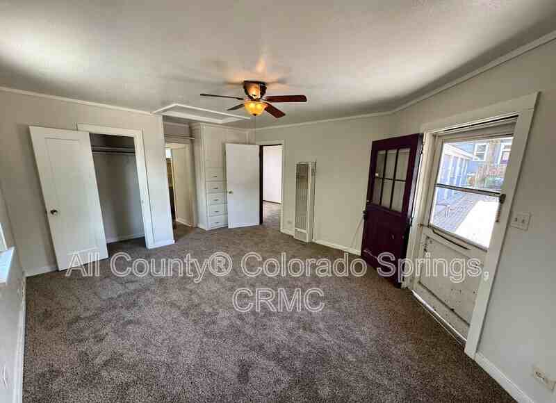 215 E Dale St - Photo 4 of 11