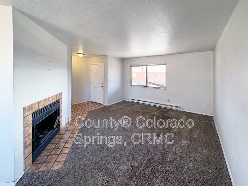 2232 N Weber St #E - Photo 7 of 18