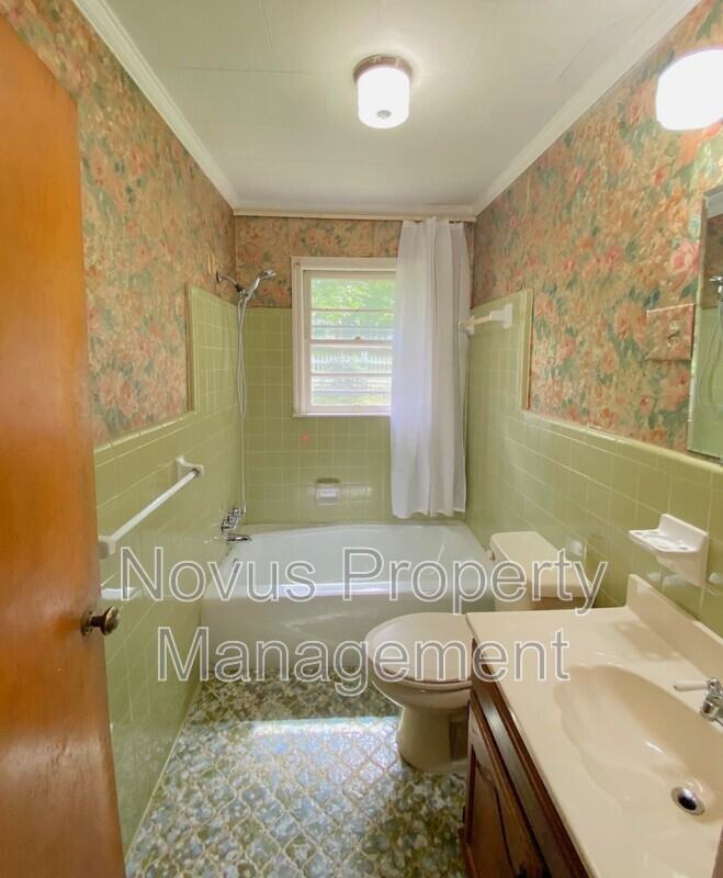 507 Gordon St - Photo 6 of 8