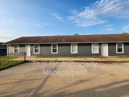 featured image of 218 E 14th St