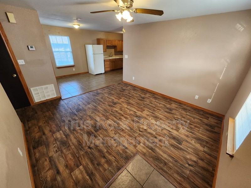 218 E 14th St - Photo 3 of 11