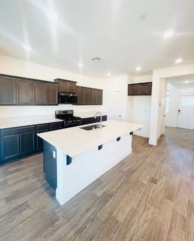 2387 Explorador Dr - Photo 5 of 50