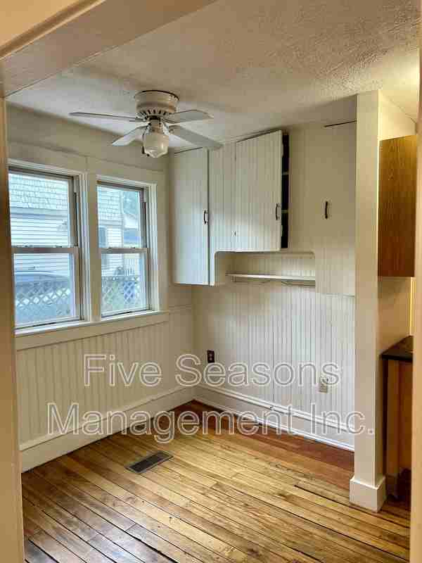 18 Hayward St #20 - Photo 6 of 27
