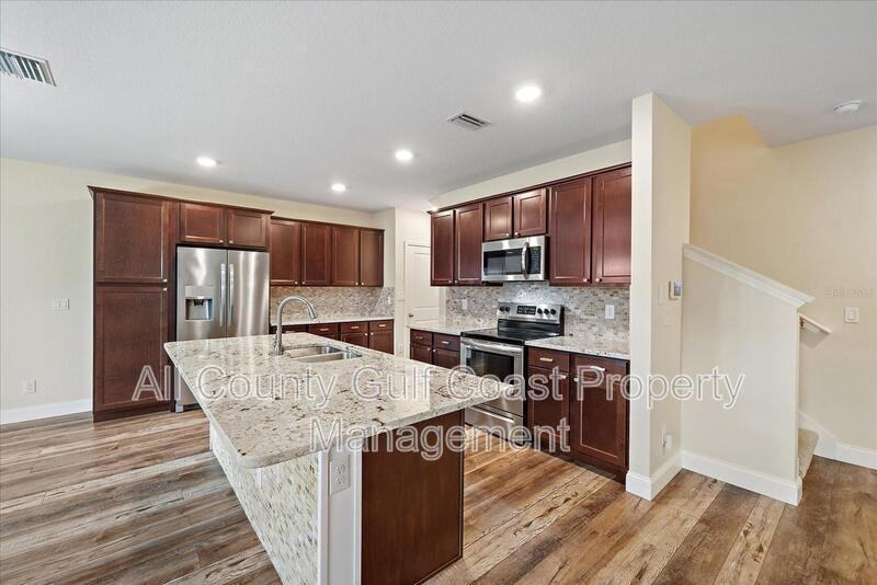 4861 Silver Topaz St - Photo 3 of 19