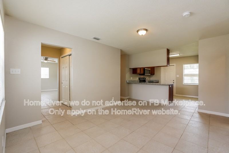 4407 Pompano Dr - Photo 4 of 21