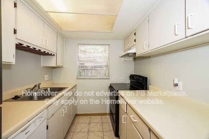 1323 Mill Creek Pl - Photo 5 of 22