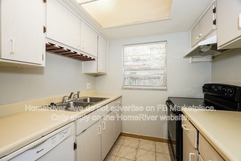 1323 Mill Creek Pl - Photo 6 of 22