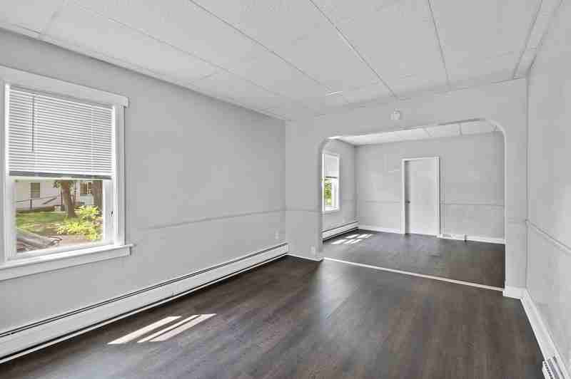 111 Center St - Photo 7 of 16