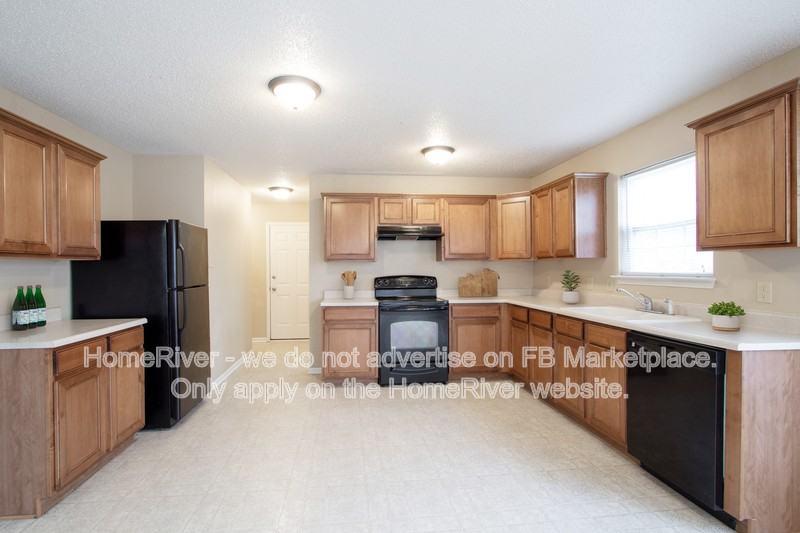 2840 Barnes Ct - Photo 4 of 14