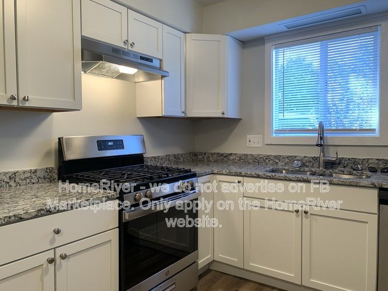11225 Moores Cir - Photo 5 of 29