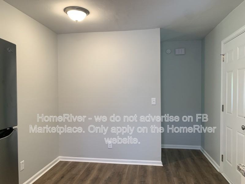 11225 Moores Cir - Photo 7 of 29