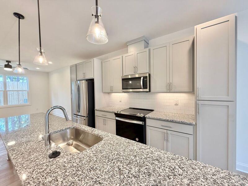4811 Gossamer Ln #103 - Photo 6 of 28