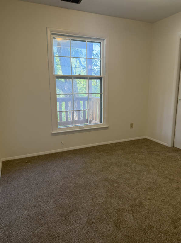 946 Indiana St - Photo 2 of 4