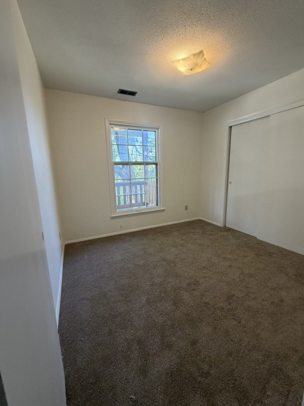 946 Indiana St - Photo 3 of 4