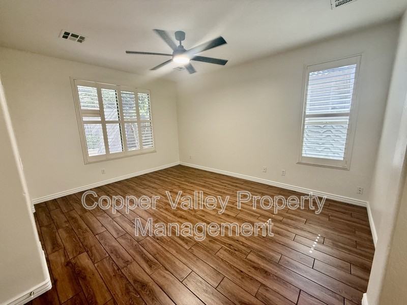 2606 W Florentine Rd - Photo 5 of 24