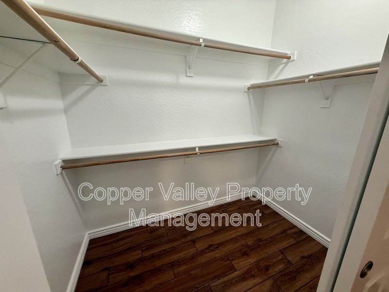 2606 W Florentine Rd - Photo 6 of 24