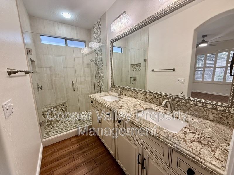 2606 W Florentine Rd - Photo 7 of 24