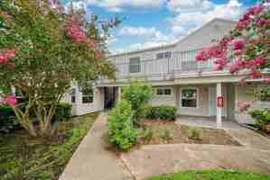 featured image of 2512 Woodgate Blvd #203