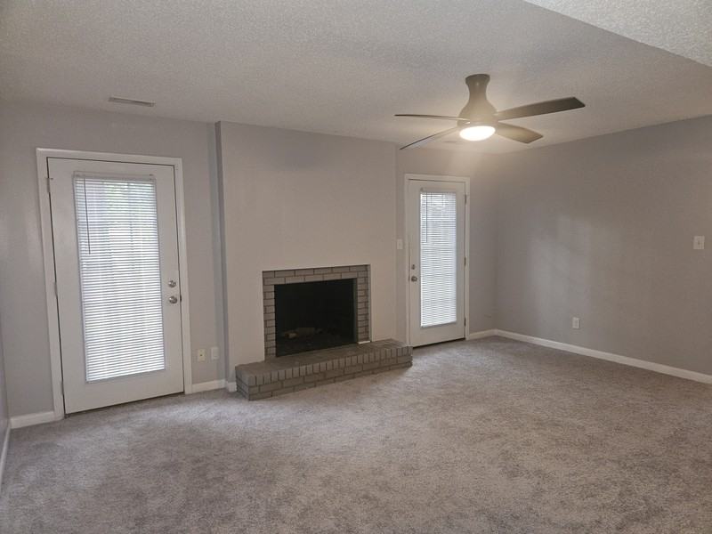 402 Lotus Dr - Photo 3 of 17