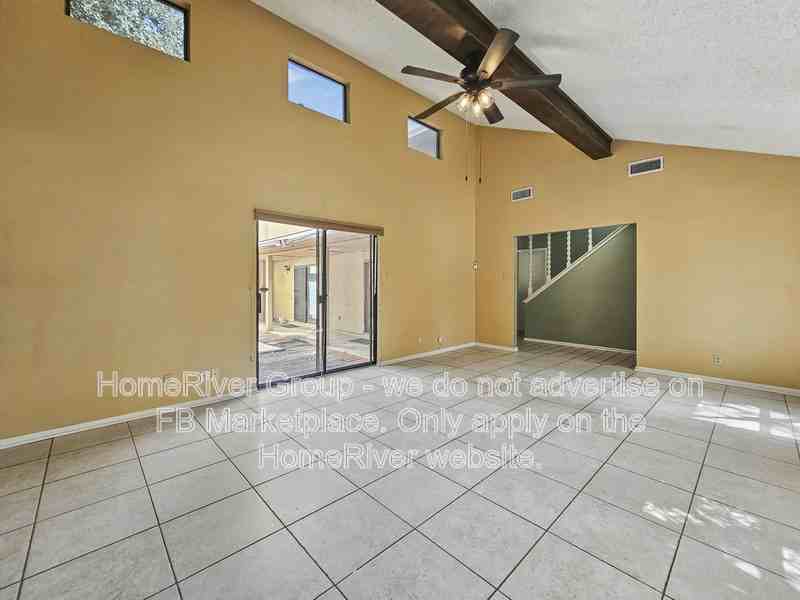 8823 Wellesley Manor Dr - Photo 7 of 24