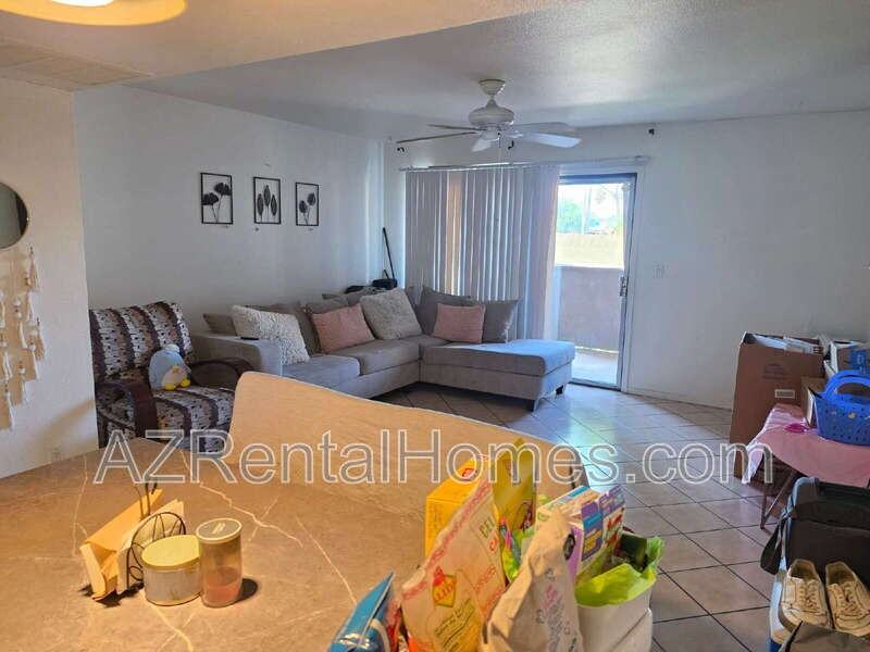 615 W 13th St - Photo 3 of 11