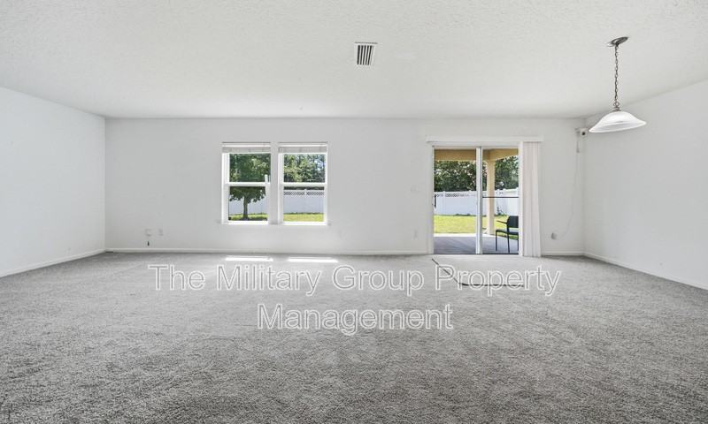 391 Hepburn Rd - Photo 5 of 48