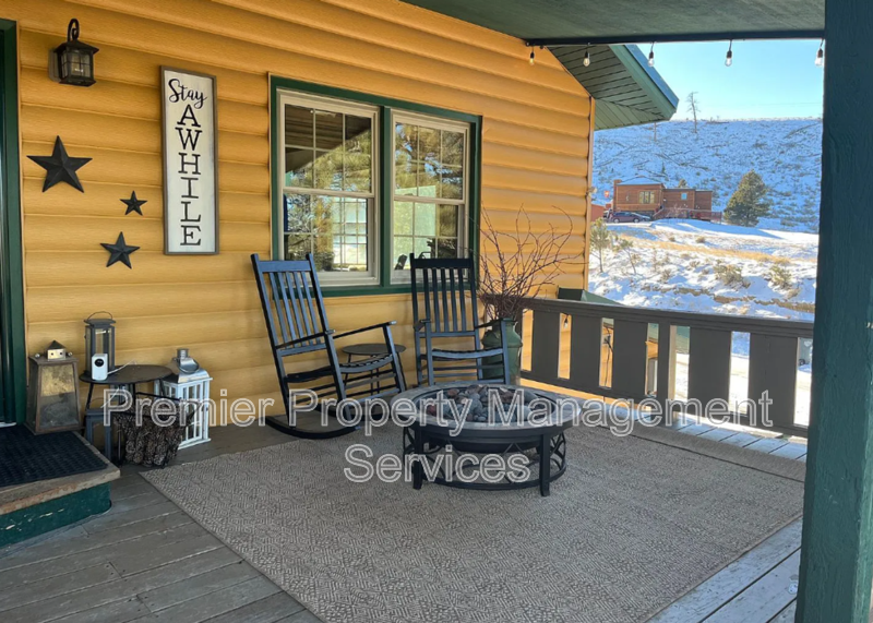 4513 Corral Dr - Photo 3 of 18