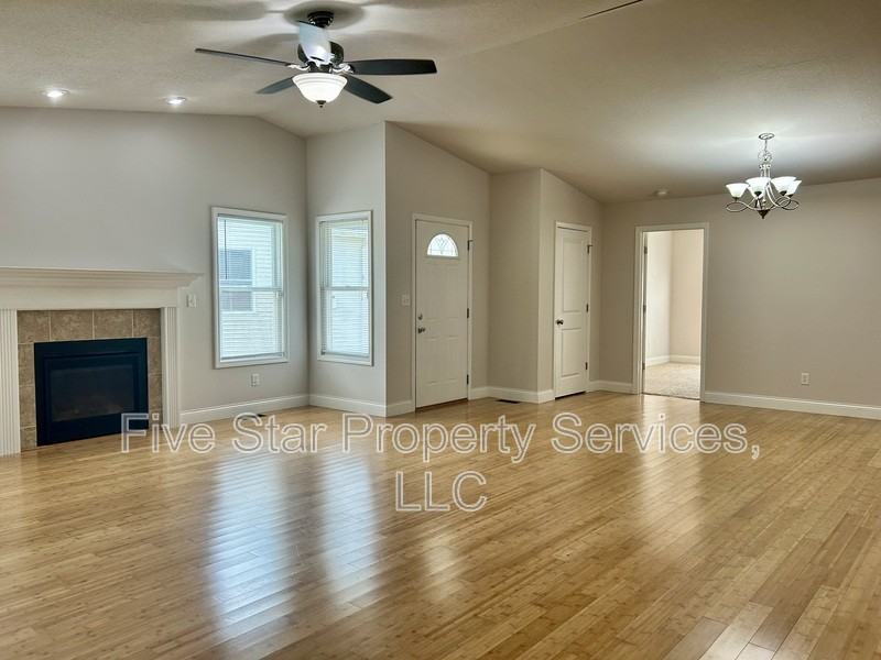 1420 School House Ln - Photo 4 of 25