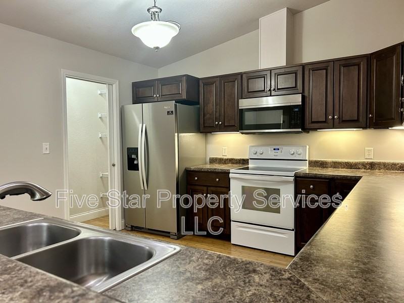 1420 School House Ln - Photo 5 of 25