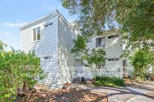featured image of 234 Courtyards E