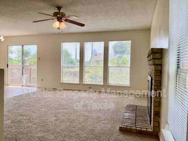 12120 Thompkins Dr #B - Photo 3 of 22