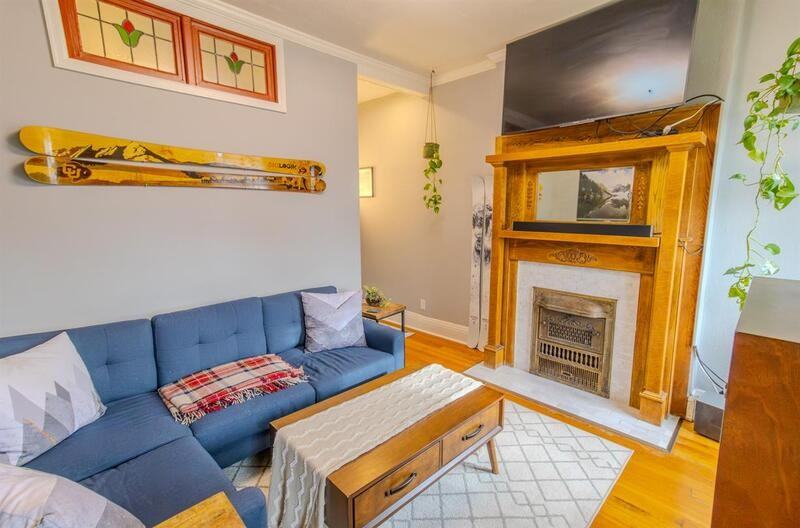 127 E Exposition Ave - Photo 2 of 10