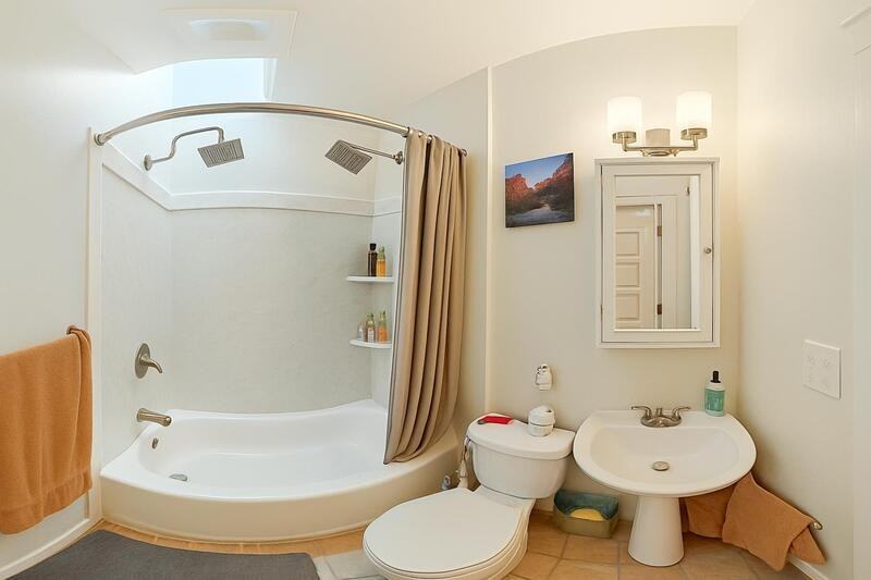 127 E Exposition Ave - Photo 7 of 10