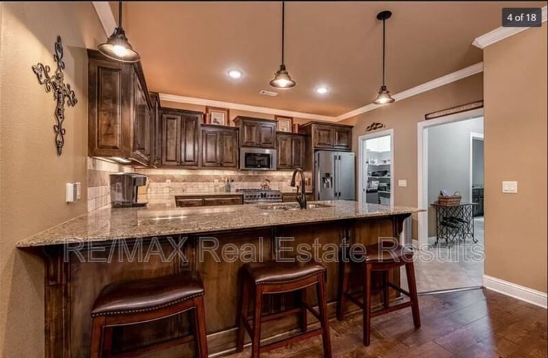 2502 Sw Hind Ln - Photo 6 of 17