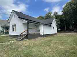 featured image of 1621 Dora St