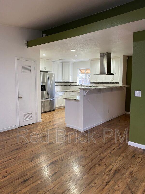 1134 Partridge Dr - Photo 5 of 17