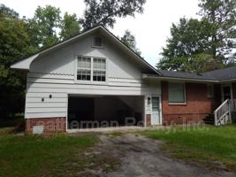 featured image of 1519 Stratford Cir