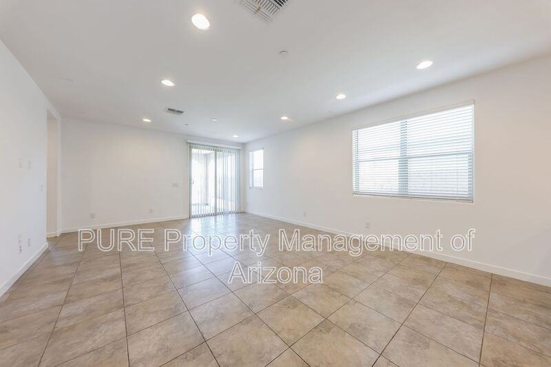 32002 N 125th Ln - Photo 4 of 33
